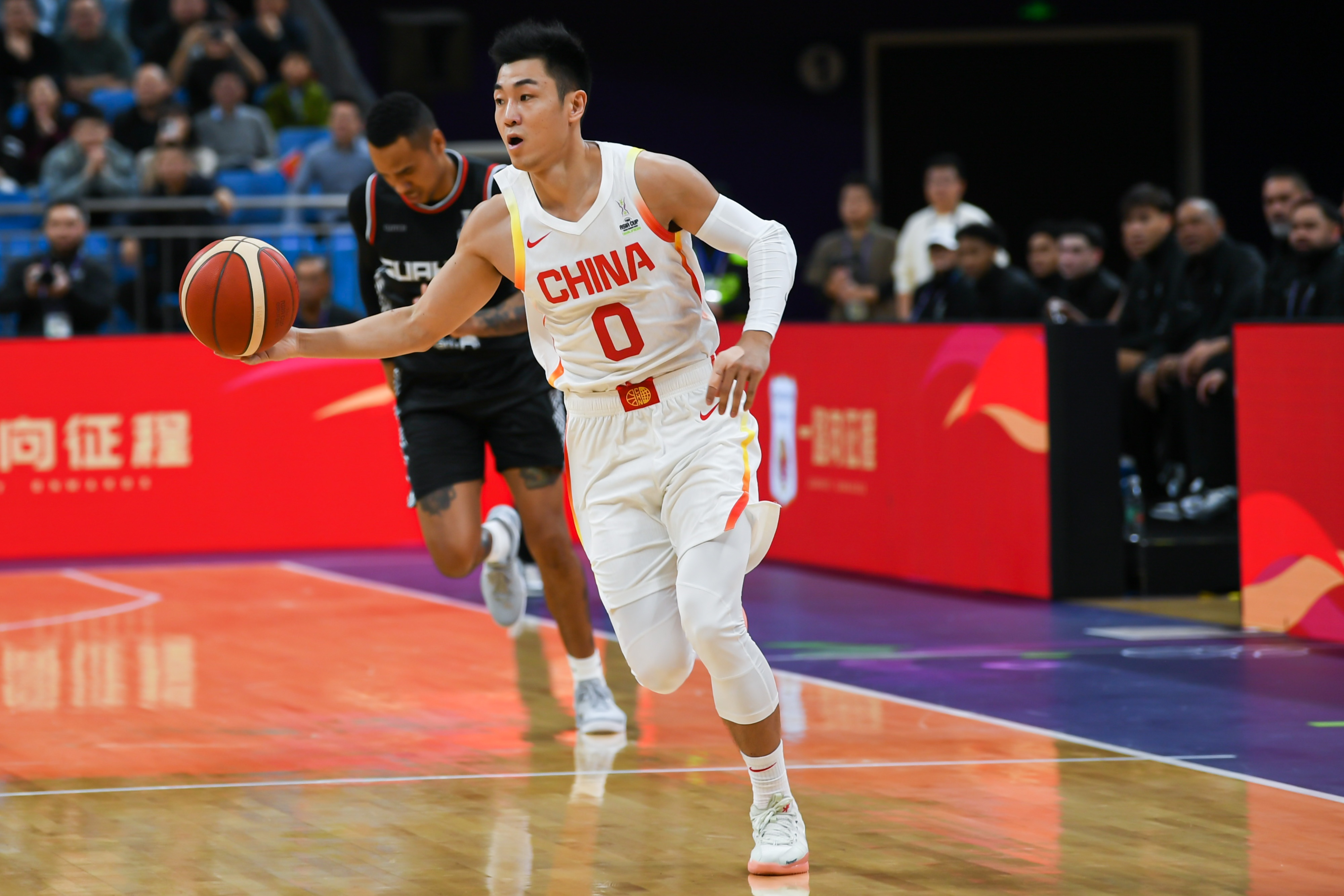 亚洲杯篮球赛新帅上任，球队迎来新气象的简单介绍