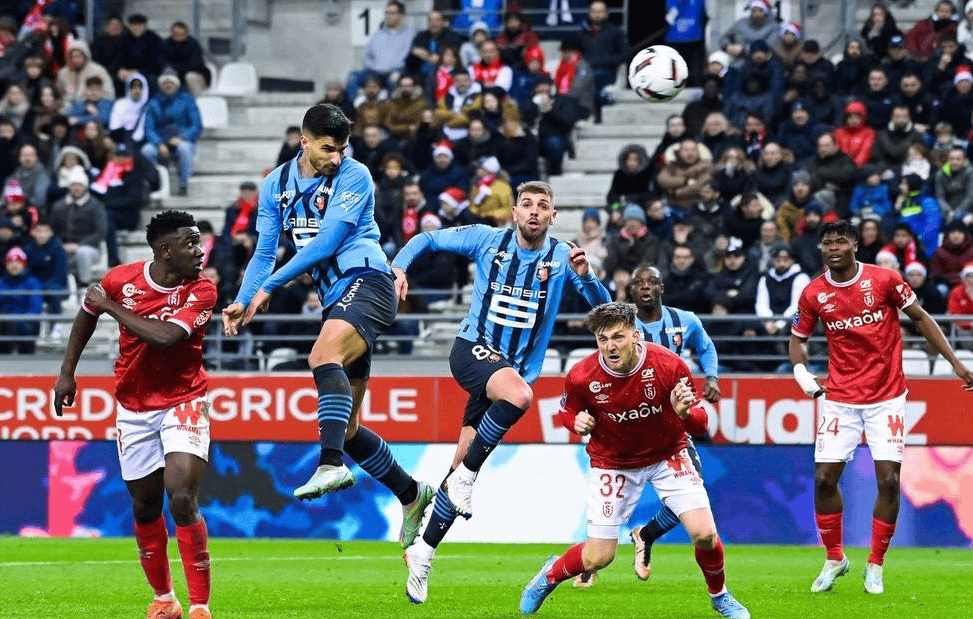 包含斯特拉斯堡主场击败朗斯,保持不败纪录的词条 包含斯特拉斯堡主场击败朗斯,保持不败纪录的词条